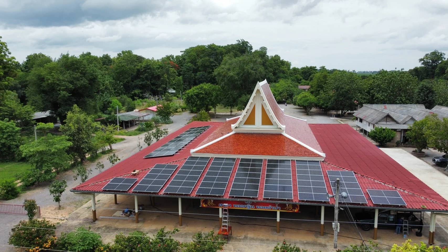 Solar Rooftop Wat-Mongkot Temple   
